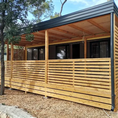 Mobile Mali Raj 假日公园