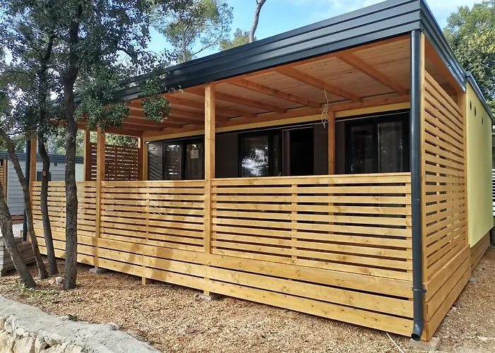 Mobile Mali Raj Kompleks wypoczynkowy