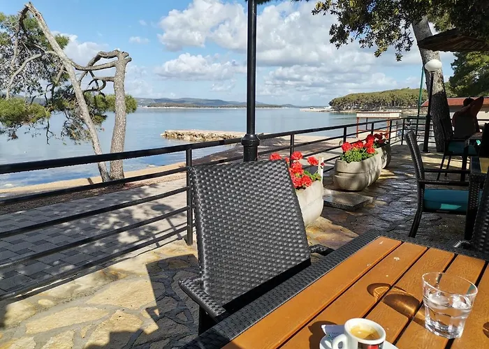 Kompleks wypoczynkowy Mobile Mali Raj Biograd Na Moru